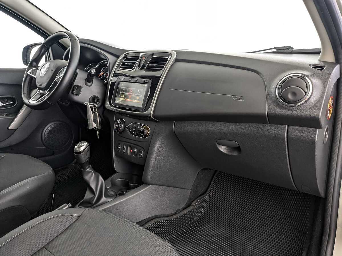 Renault Logan с пробегом — 2020 год. Фото: #8