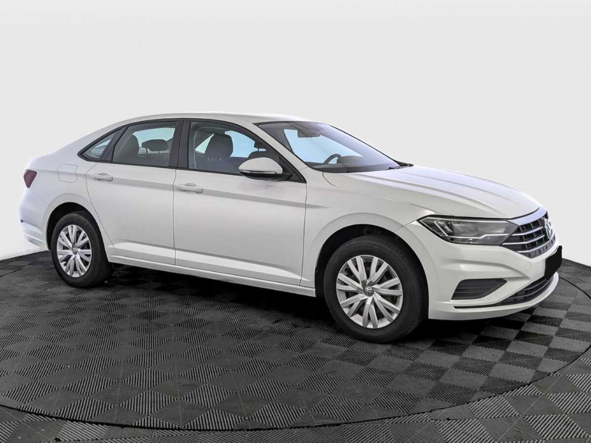 Volkswagen Jetta с пробегом — 2020 год. Фото: #2