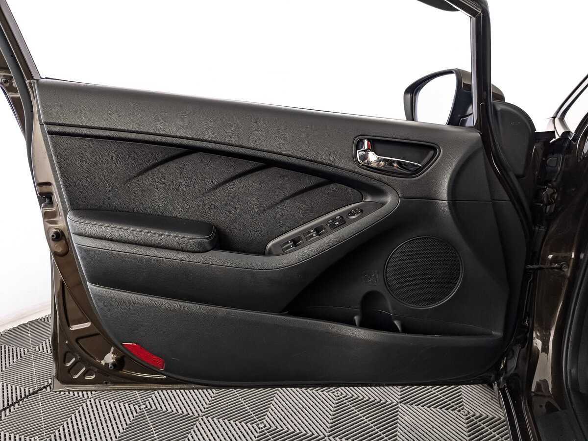 Kia Cerato с пробегом — 2019 год. Фото: #14
