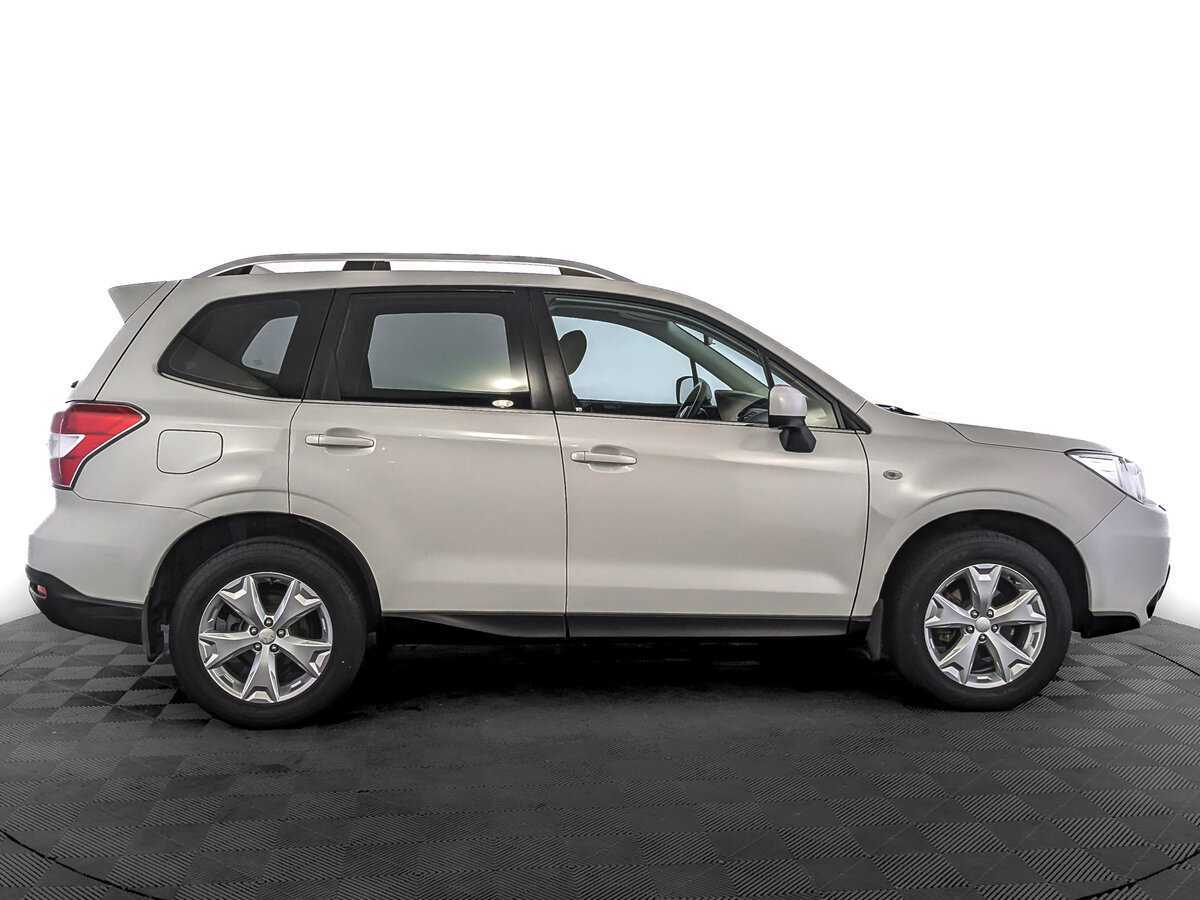 Subaru Forester с пробегом — 2015 год. Фото: #3