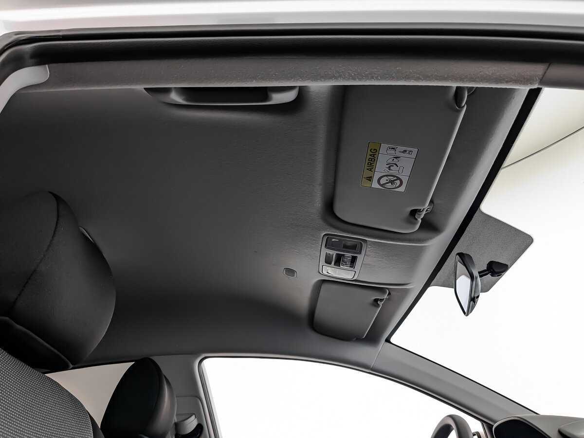 Hyundai Solaris с пробегом — 2022 год. Фото: #17