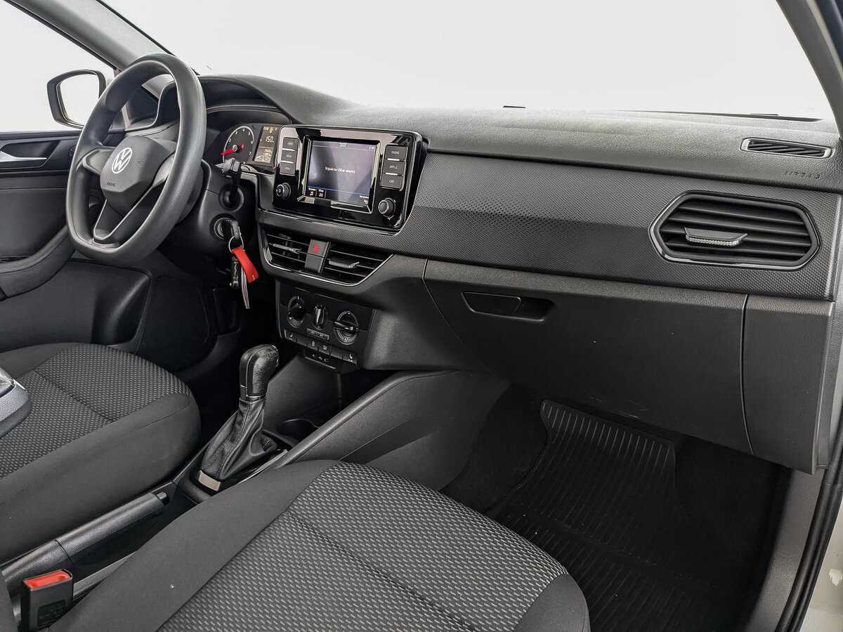 Volkswagen Polo с пробегом — 2020 год. Фото: #8