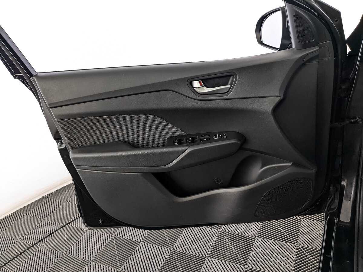 Hyundai Solaris с пробегом — 2018 год. Фото: #14