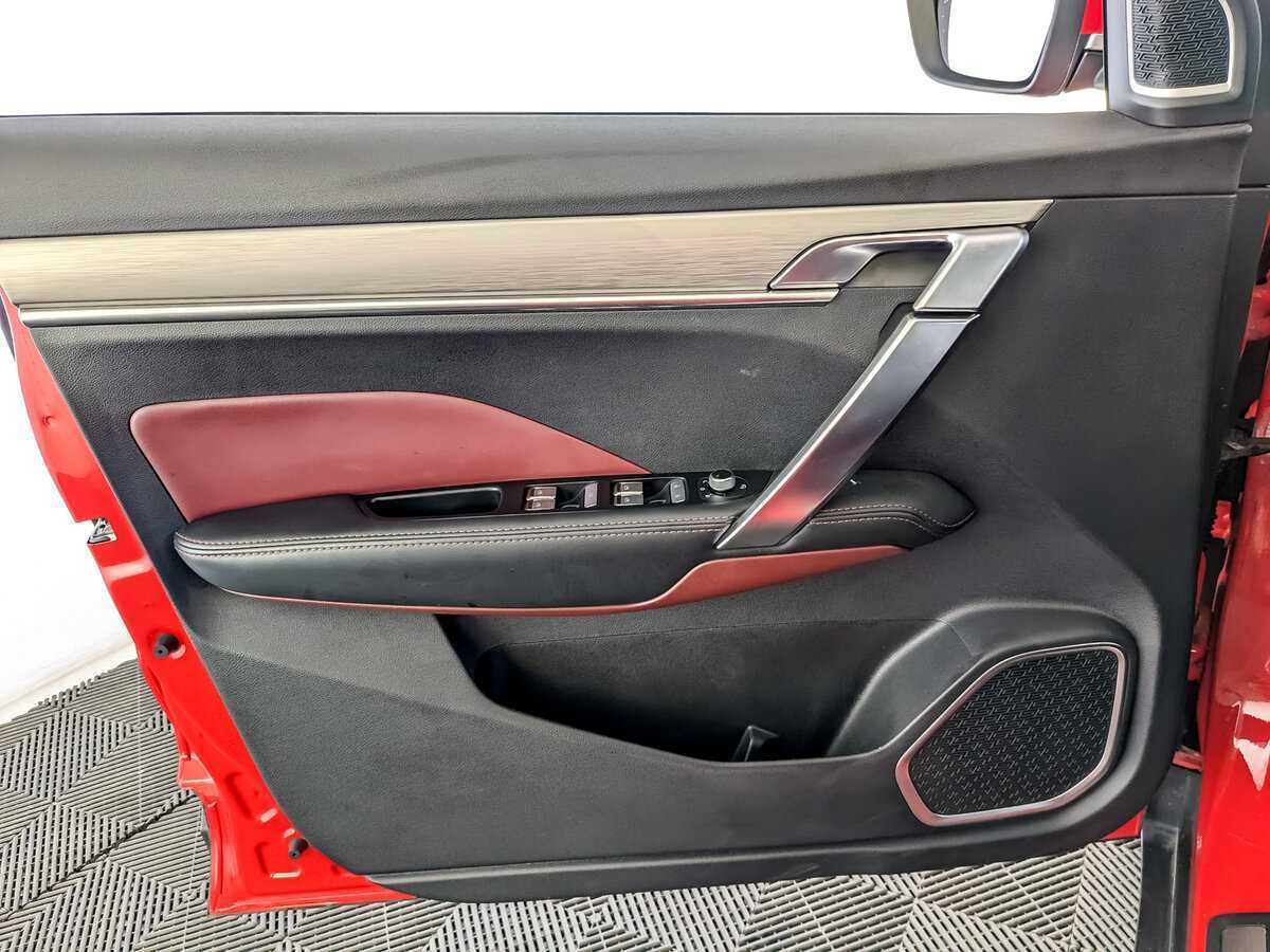 Geely Coolray с пробегом — 2021 год. Фото: #14