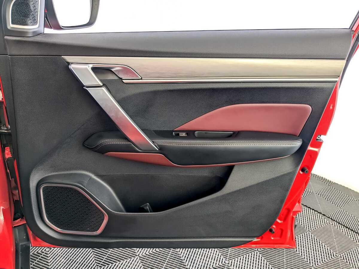 Geely Coolray с пробегом — 2021 год. Фото: #20