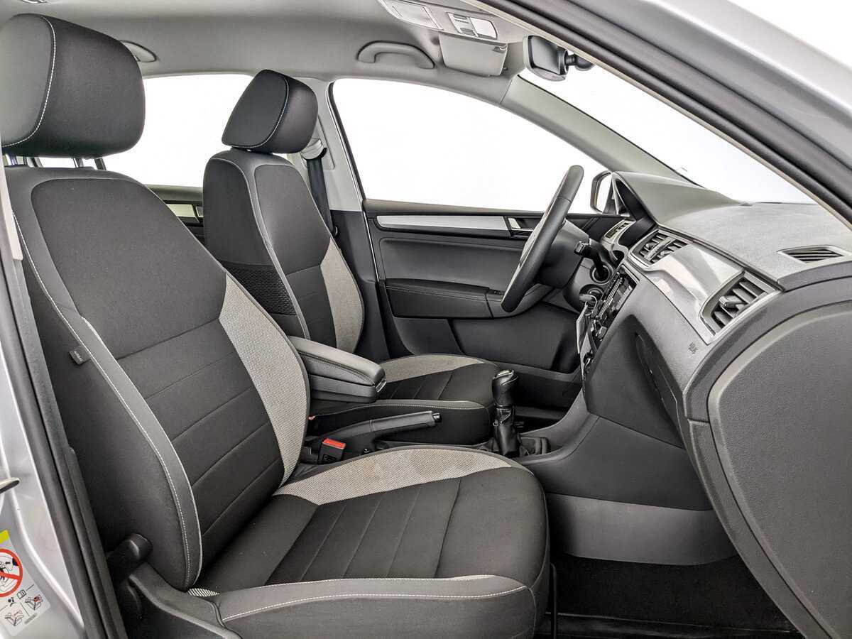 Skoda Rapid с пробегом — 2018 год. Фото: #18