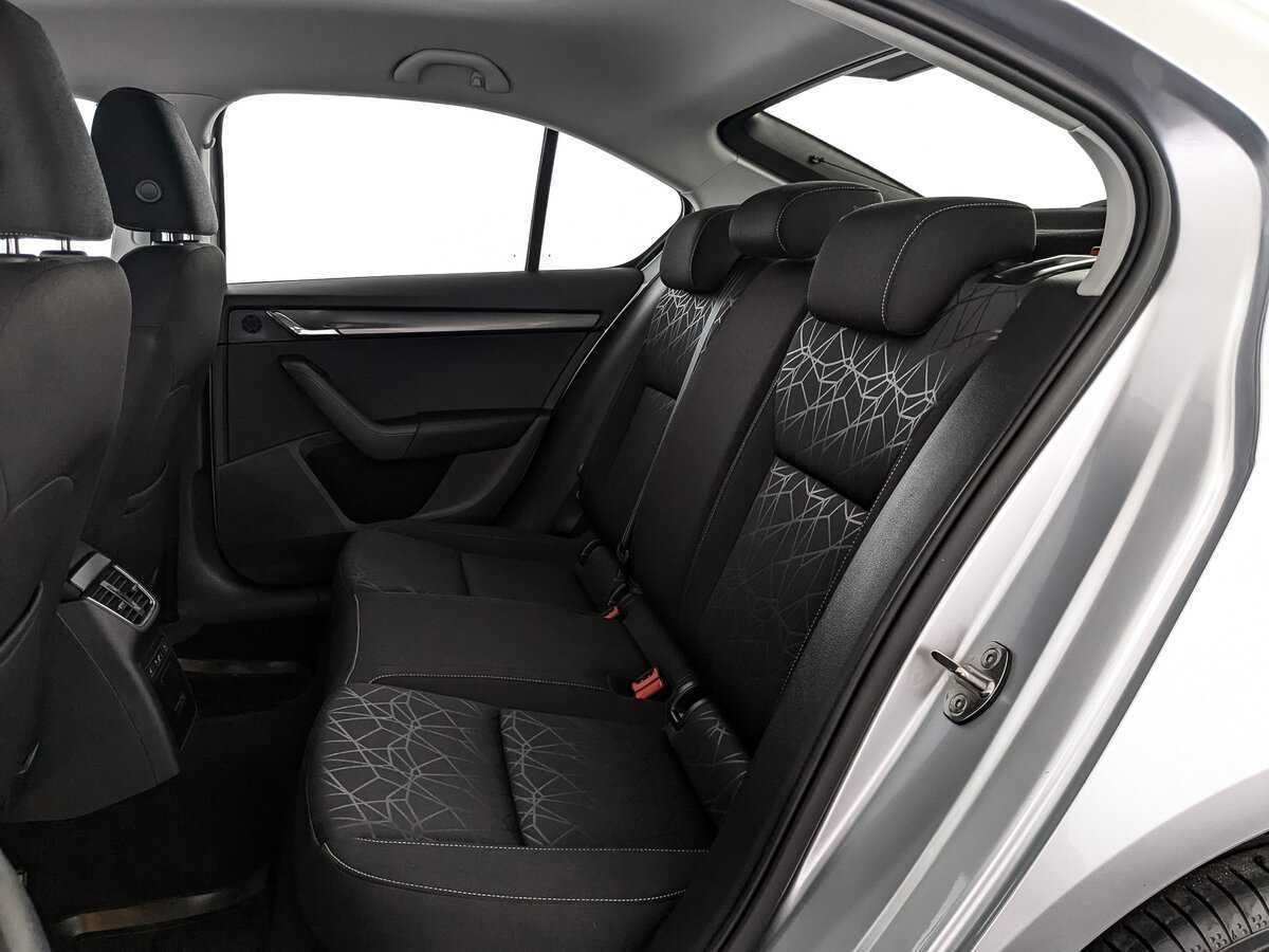 Skoda Octavia с пробегом — 2020 год. Фото: #13