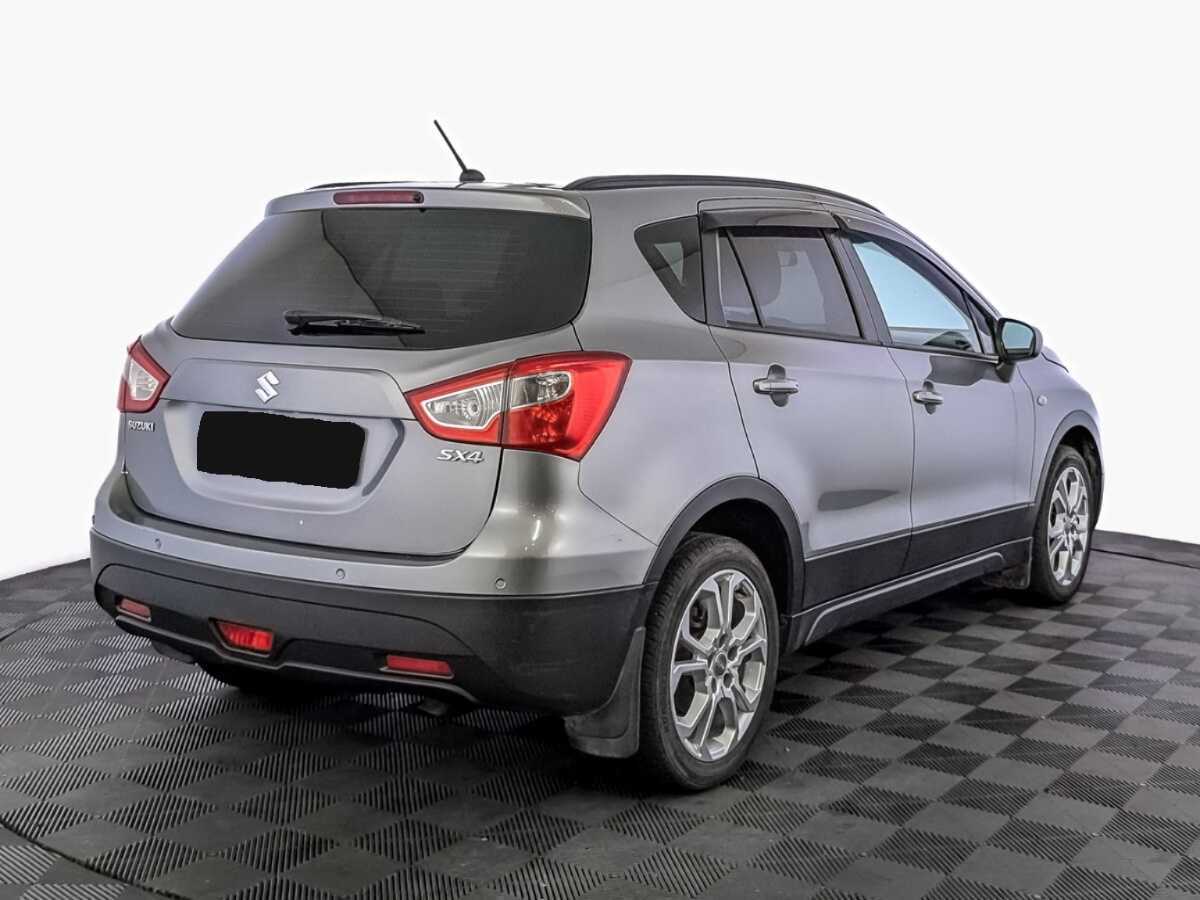 Suzuki SX4 с пробегом — 2014 год. Фото: #4