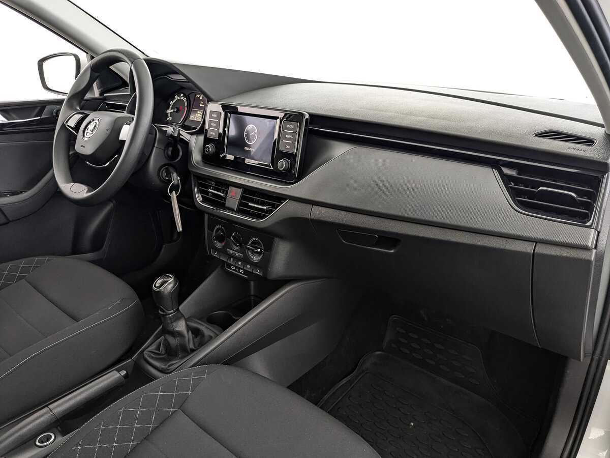 Skoda Rapid с пробегом — 2020 год. Фото: #8