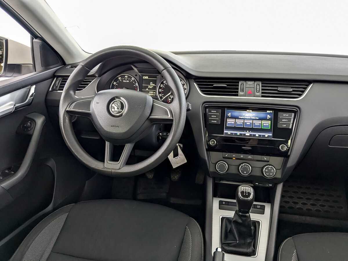 Skoda Octavia с пробегом — 2017 год. Фото: #20