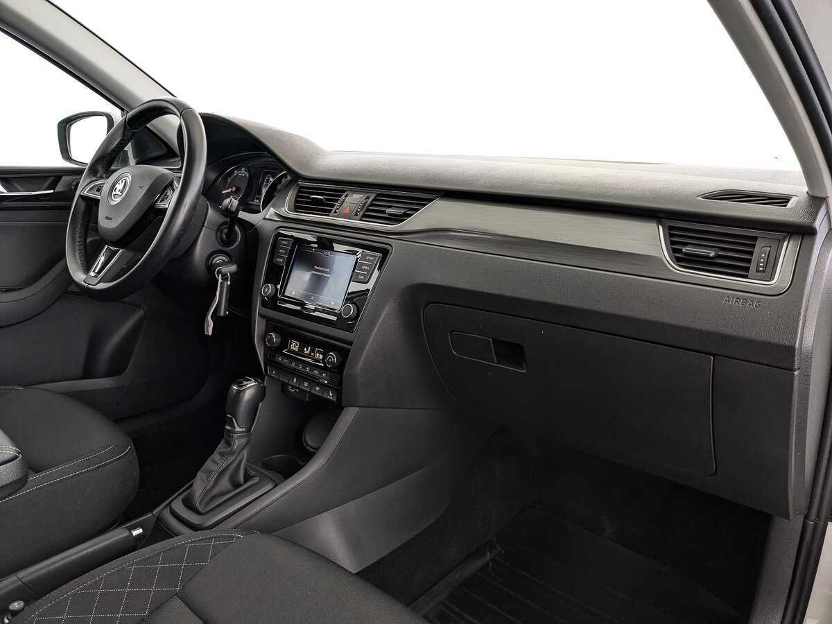 Skoda Rapid с пробегом — 2018 год. Фото: #8