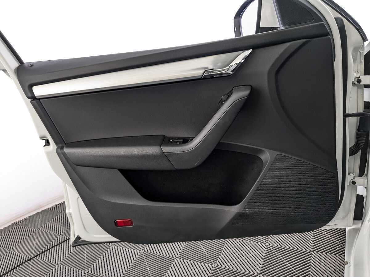 Skoda Octavia с пробегом — 2017 год. Фото: #13