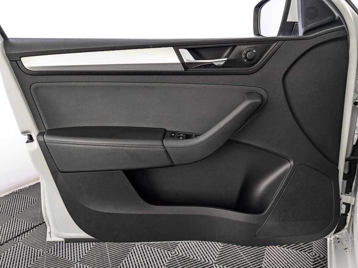 Skoda Rapid с пробегом — 2019 год. Фото: #14