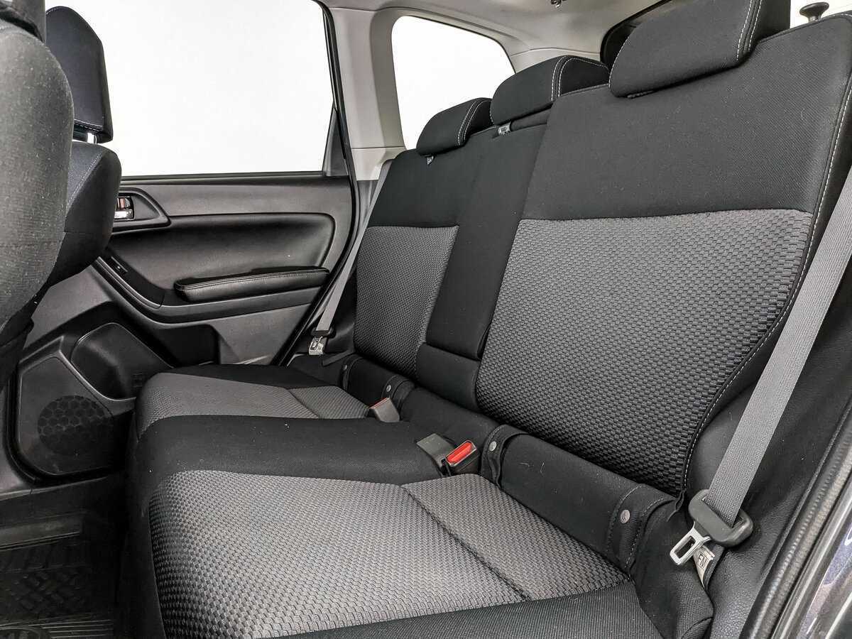 Subaru Forester с пробегом — 2015 год. Фото: #13