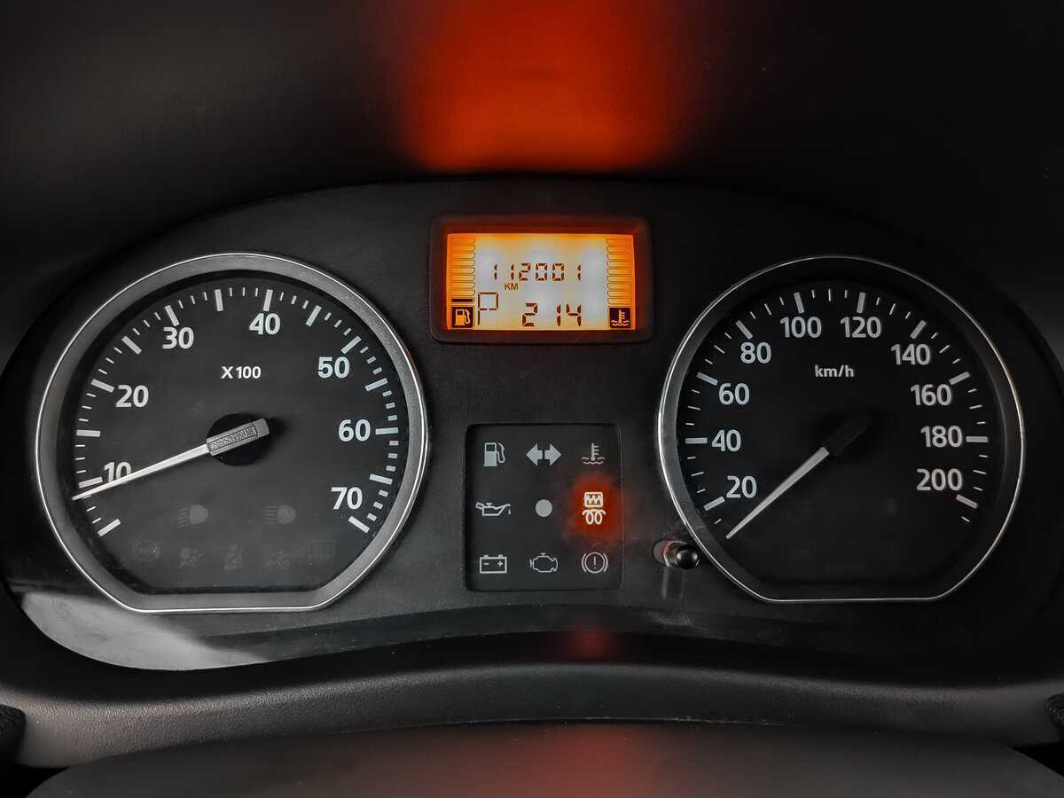 Nissan Almera с пробегом — 2015 год. Фото: #11