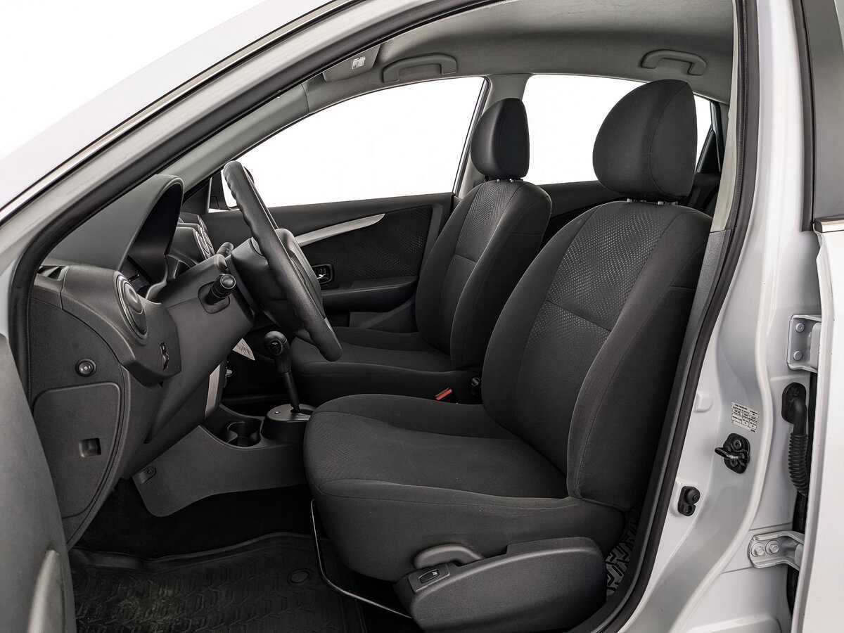 Nissan Almera с пробегом — 2015 год. Фото: #15