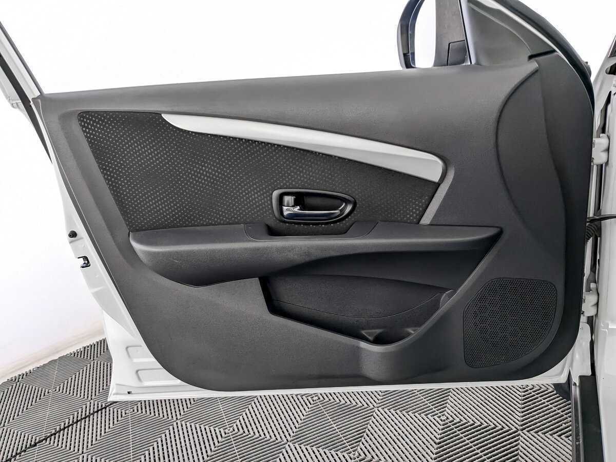 Nissan Almera с пробегом — 2015 год. Фото: #14