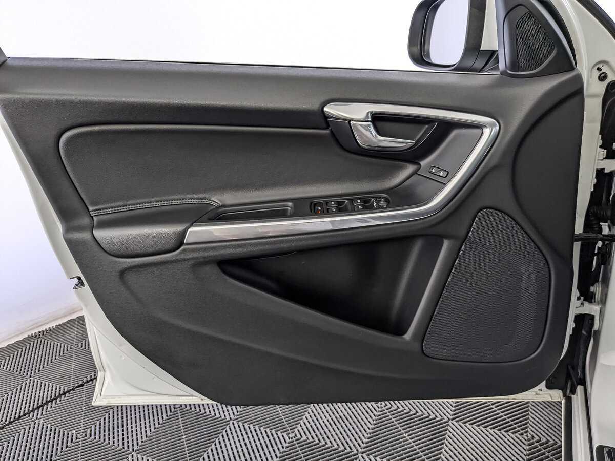 Volvo S60 с пробегом — 2016 год. Фото: #14