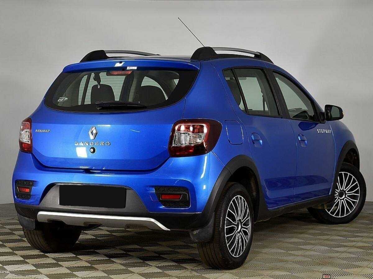 Renault Sandero с пробегом — 2016 год. Фото: #1