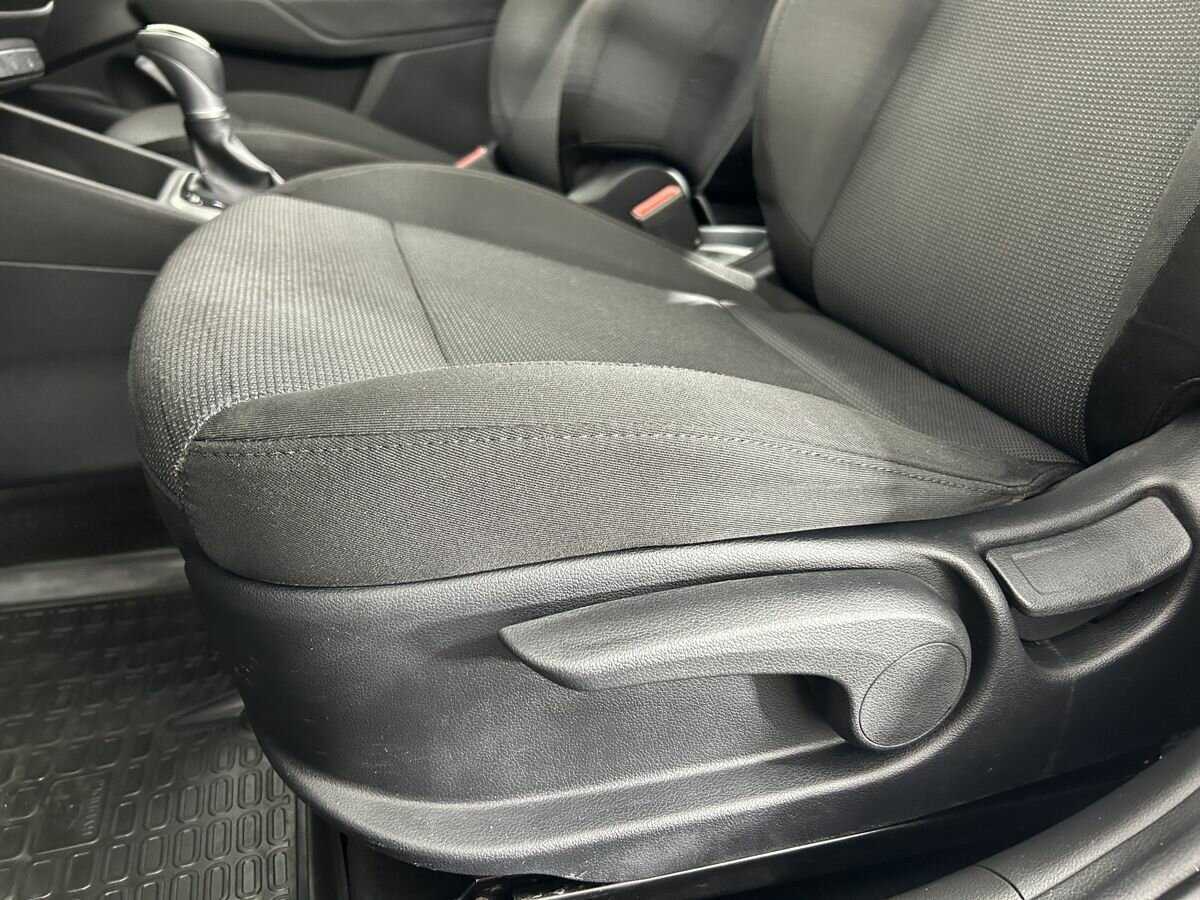 Hyundai Solaris с пробегом — 2017 год. Фото: #9