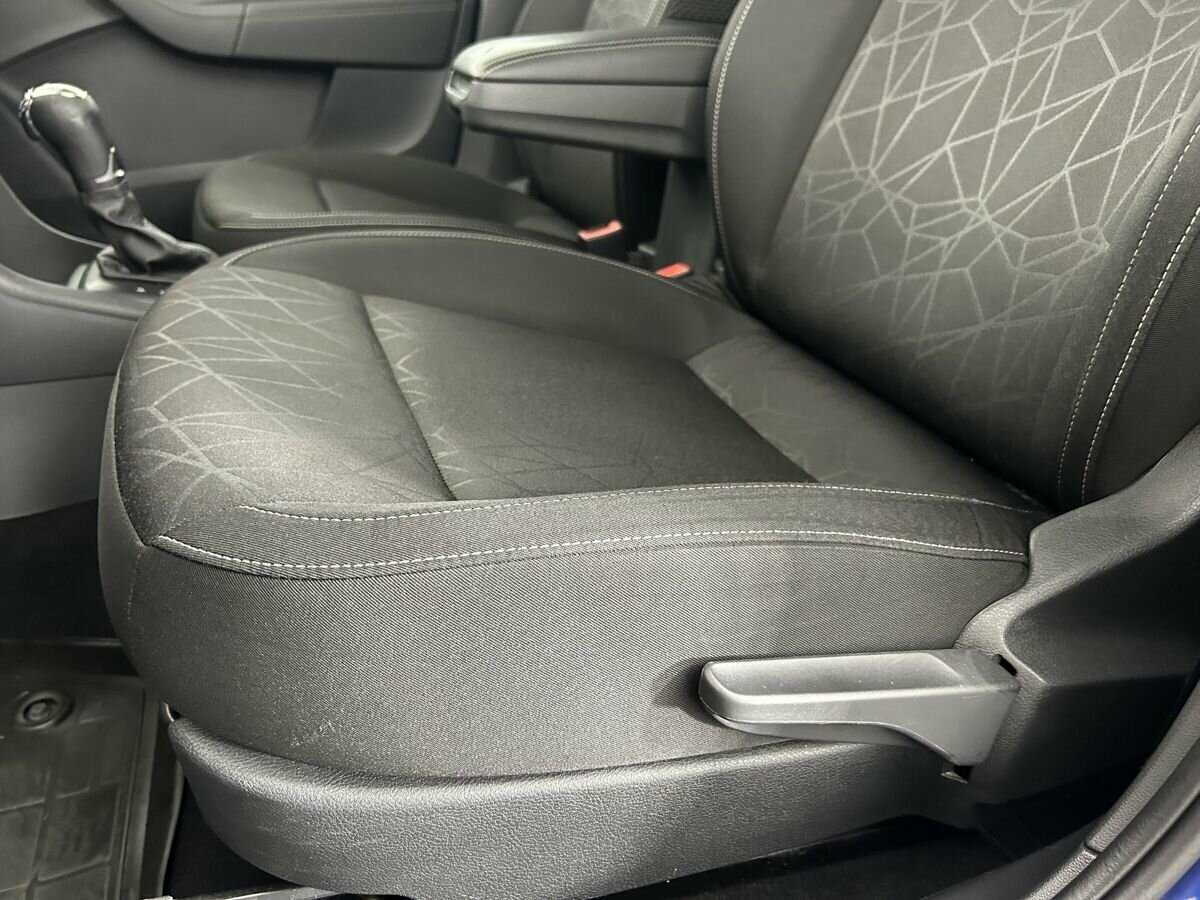 Skoda Rapid с пробегом — 2019 год. Фото: #9