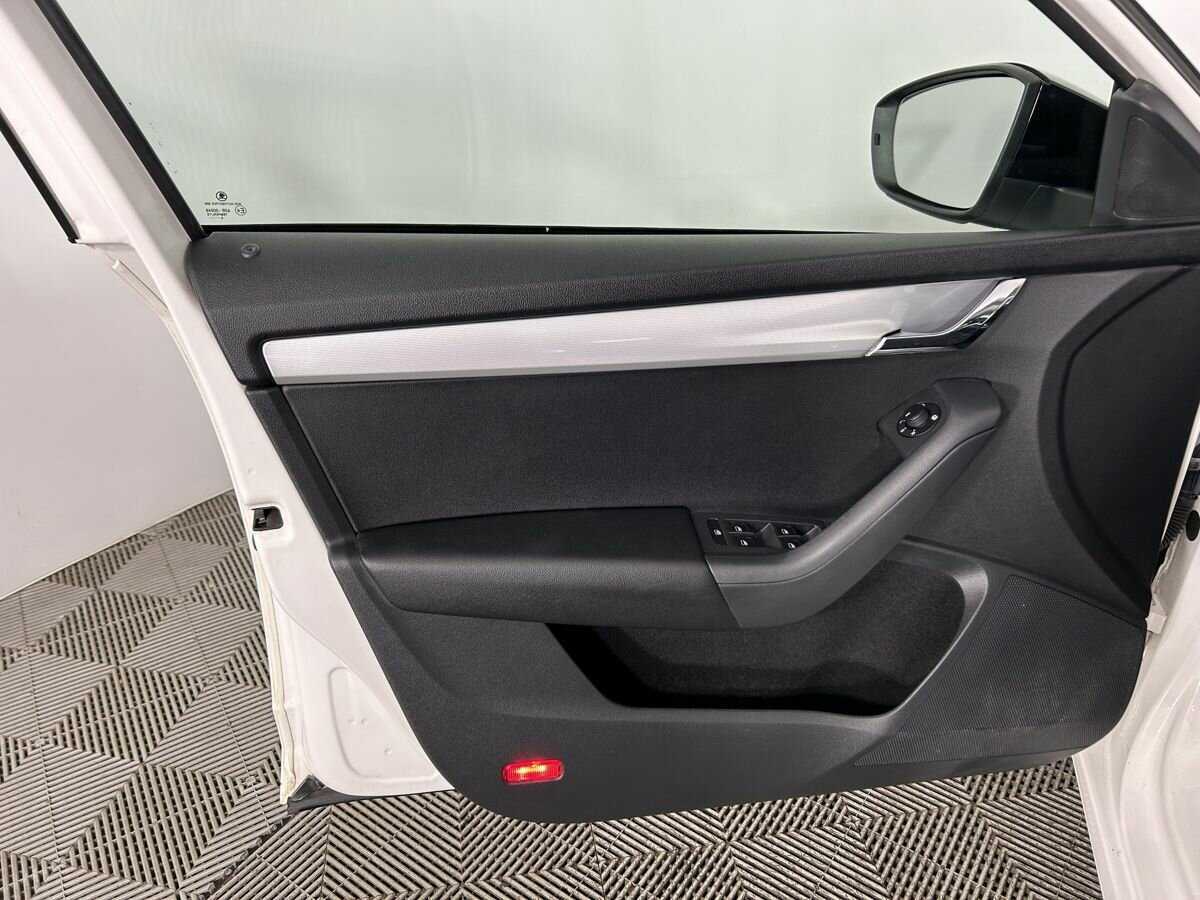 Skoda Octavia с пробегом — 2014 год. Фото: #7