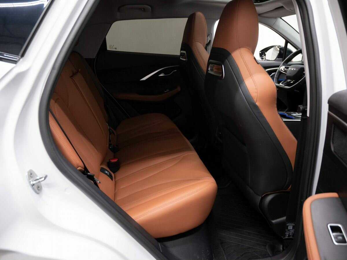 OMODA C5 с пробегом — 2022 год. Фото: #9