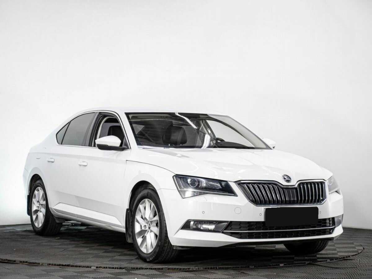 Skoda Superb с пробегом — 2018 год. Фото: #2