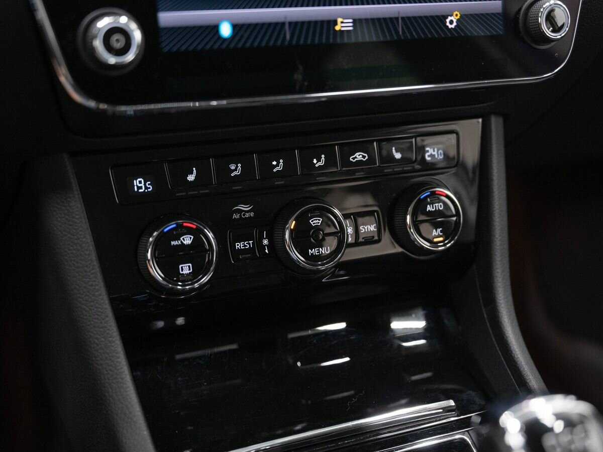 Skoda Superb с пробегом — 2018 год. Фото: #21