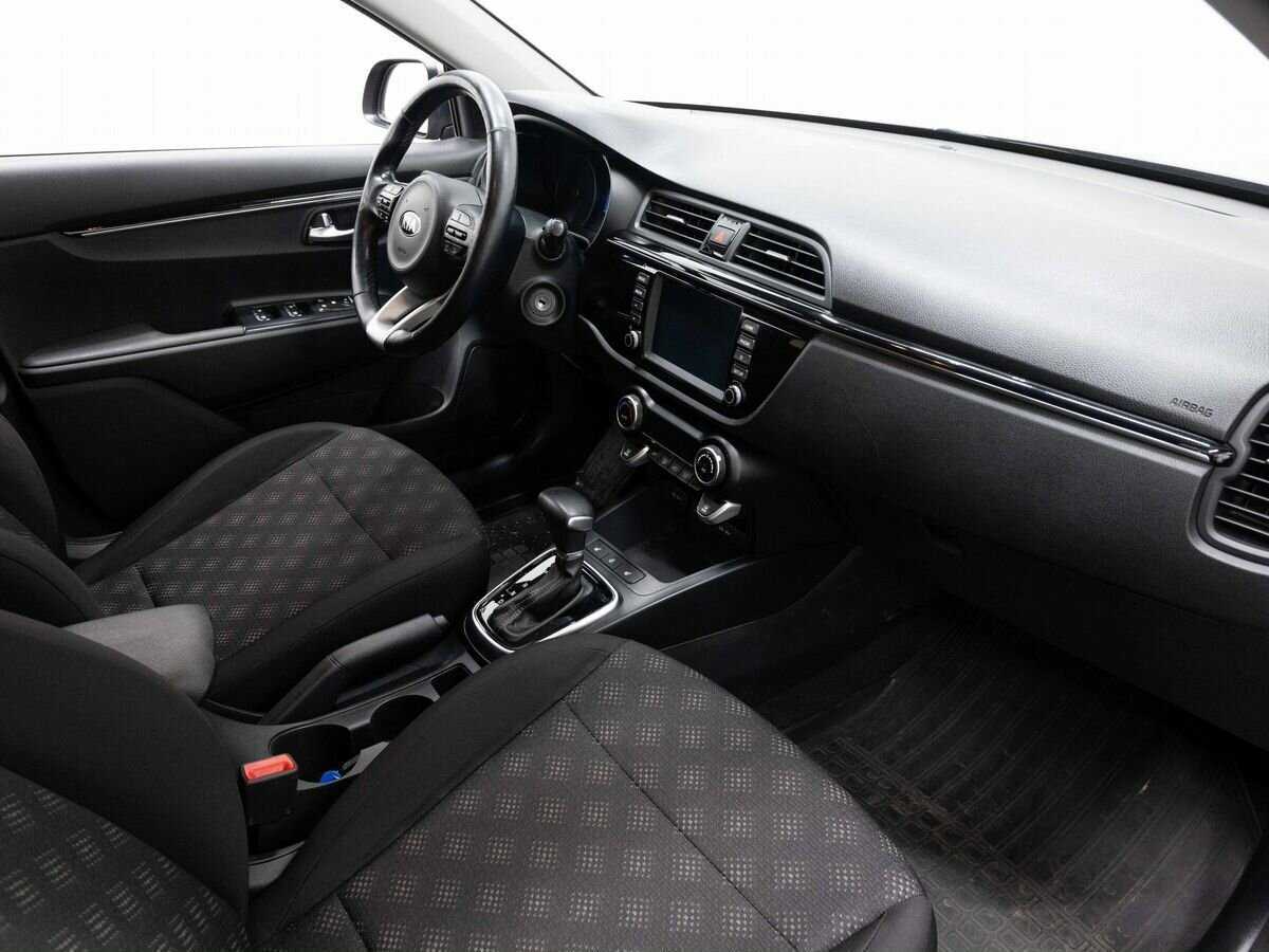 Kia Rio с пробегом — 2018 год. Фото: #10