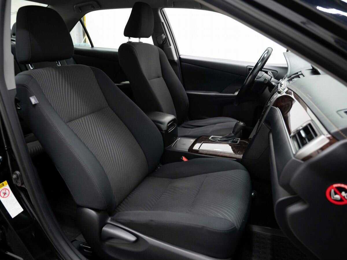 Toyota Camry с пробегом — 2016 год. Фото: #11