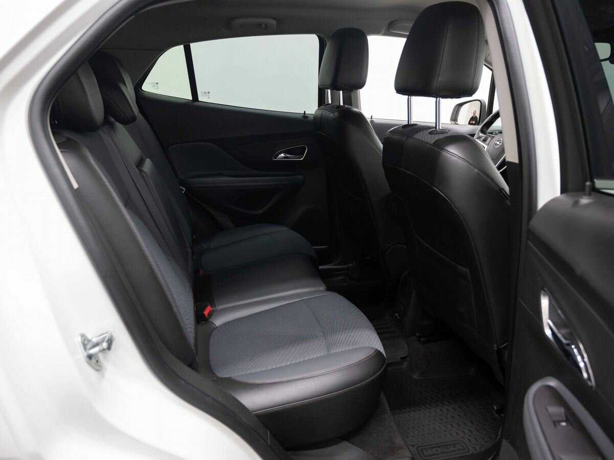 Opel Mokka с пробегом — 2014 год. Фото: #9