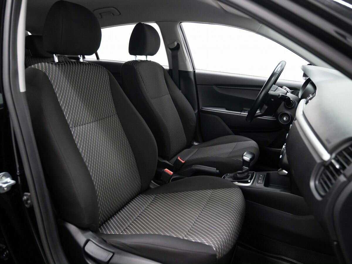 Kia Rio с пробегом — 2018 год. Фото: #11