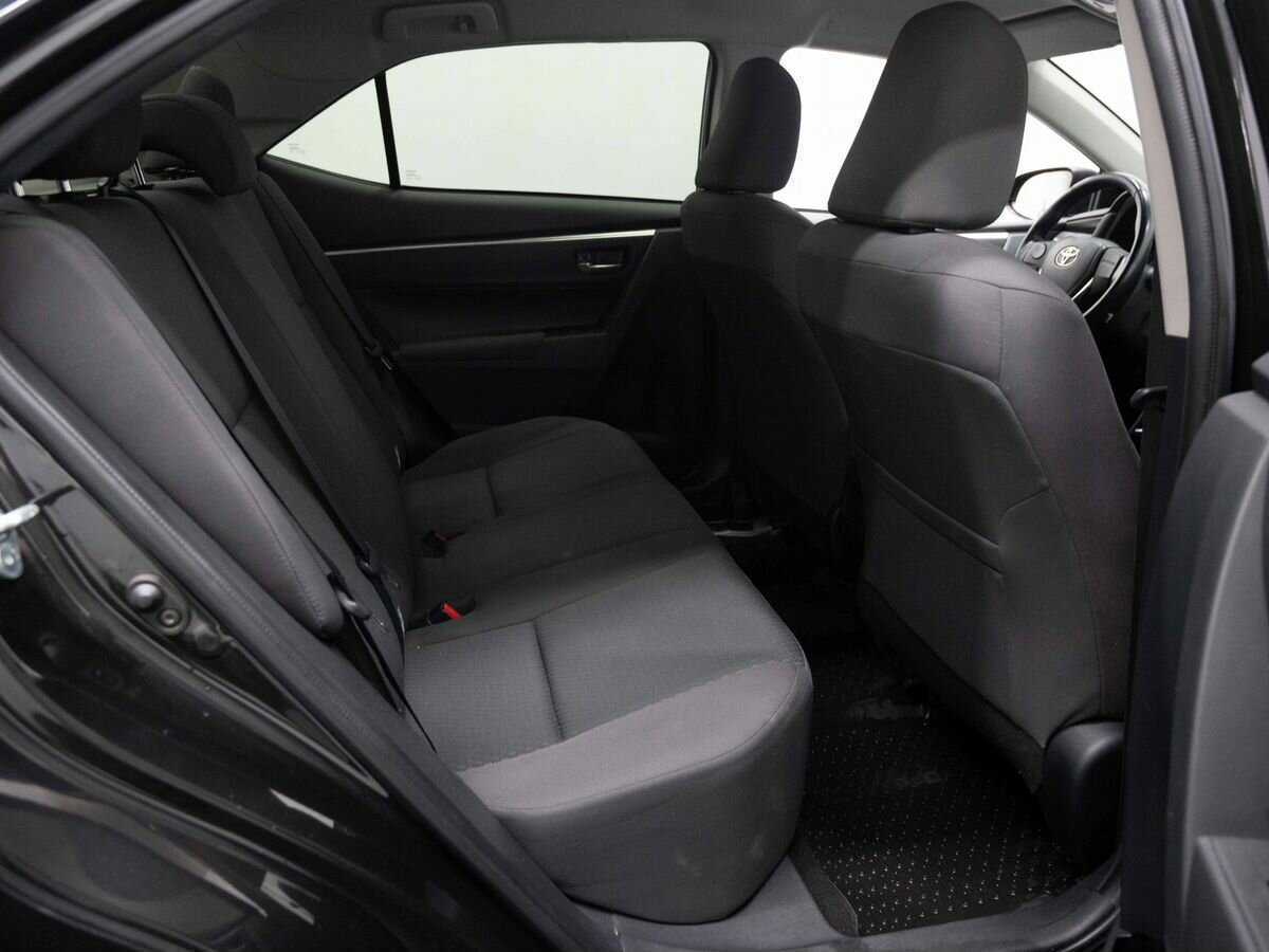 Toyota Corolla с пробегом — 2017 год. Фото: #9