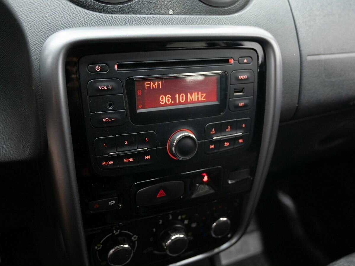 Renault Duster с пробегом — 2013 год. Фото: #18