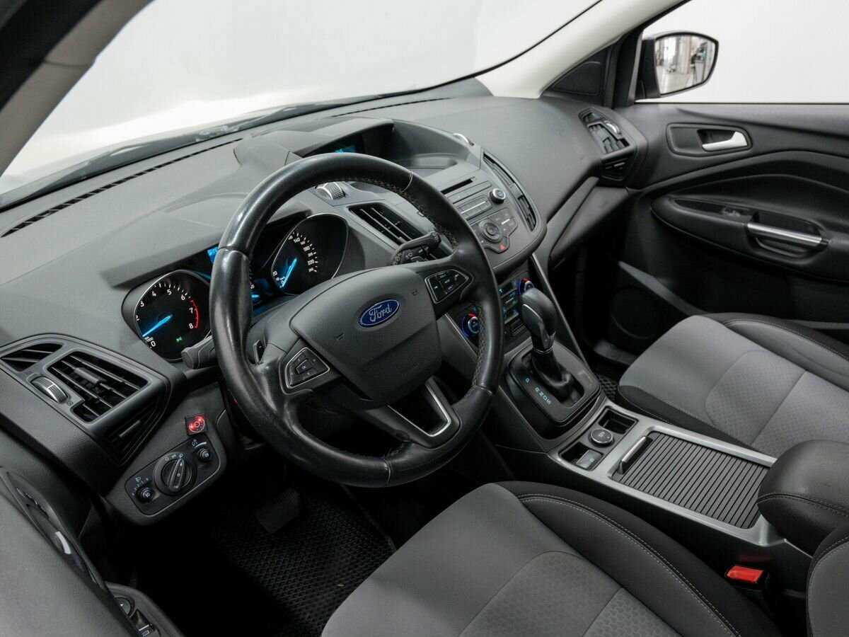 Ford Kuga с пробегом — 2016 год. Фото: #12