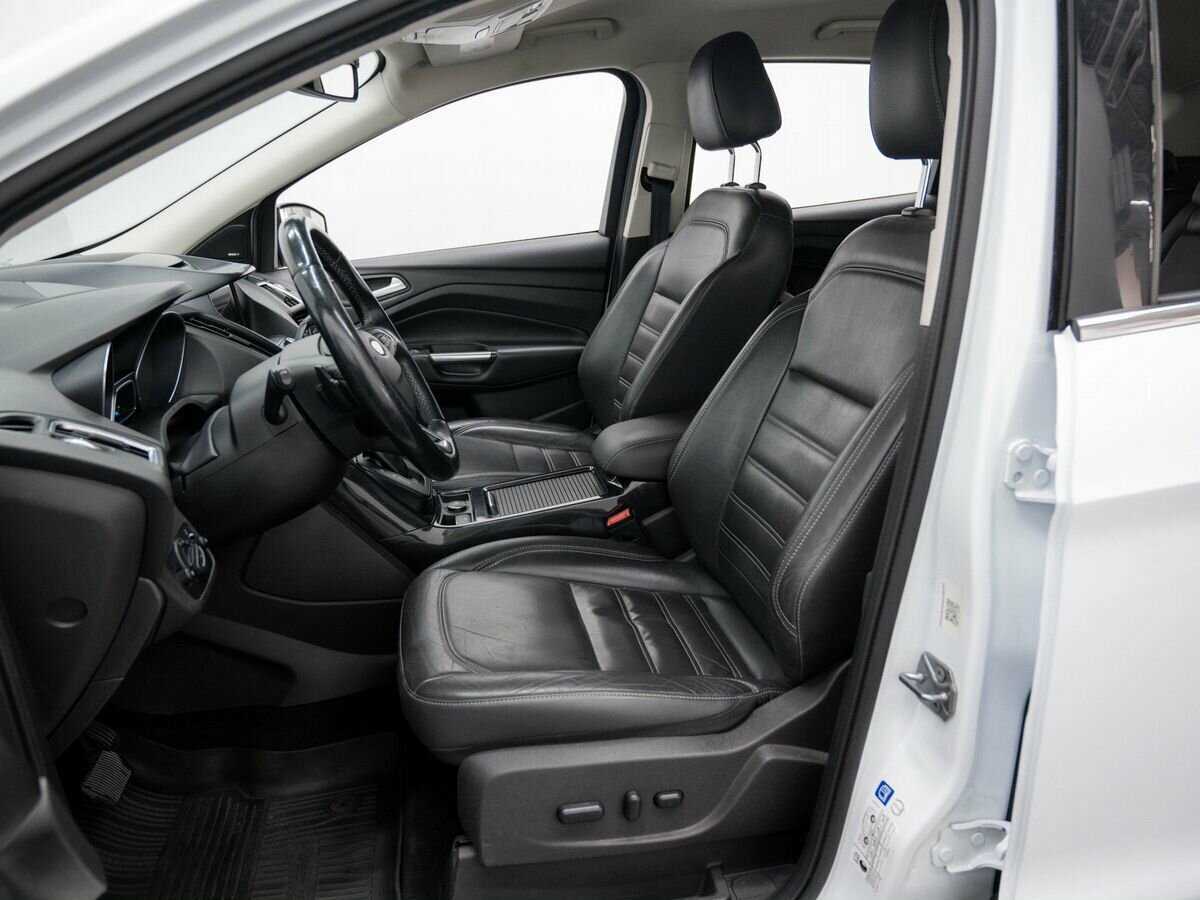 Ford Kuga с пробегом — 2016 год. Фото: #13