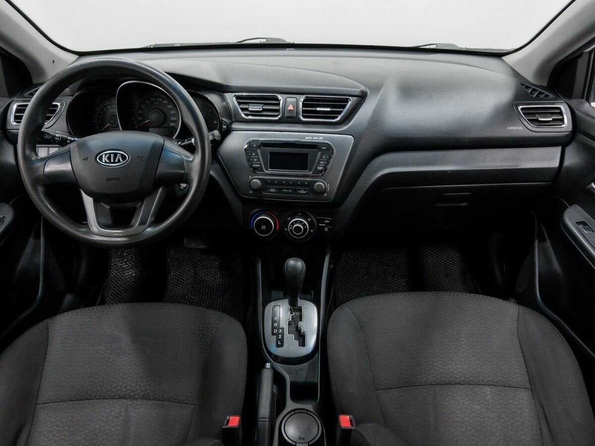 Kia Rio с пробегом — 2012 год. Фото: #9