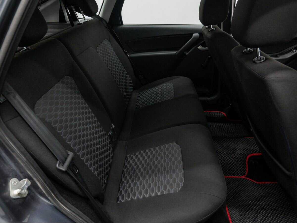 Lada (ВАЗ) Granta с пробегом — 2018 год. Фото: #9