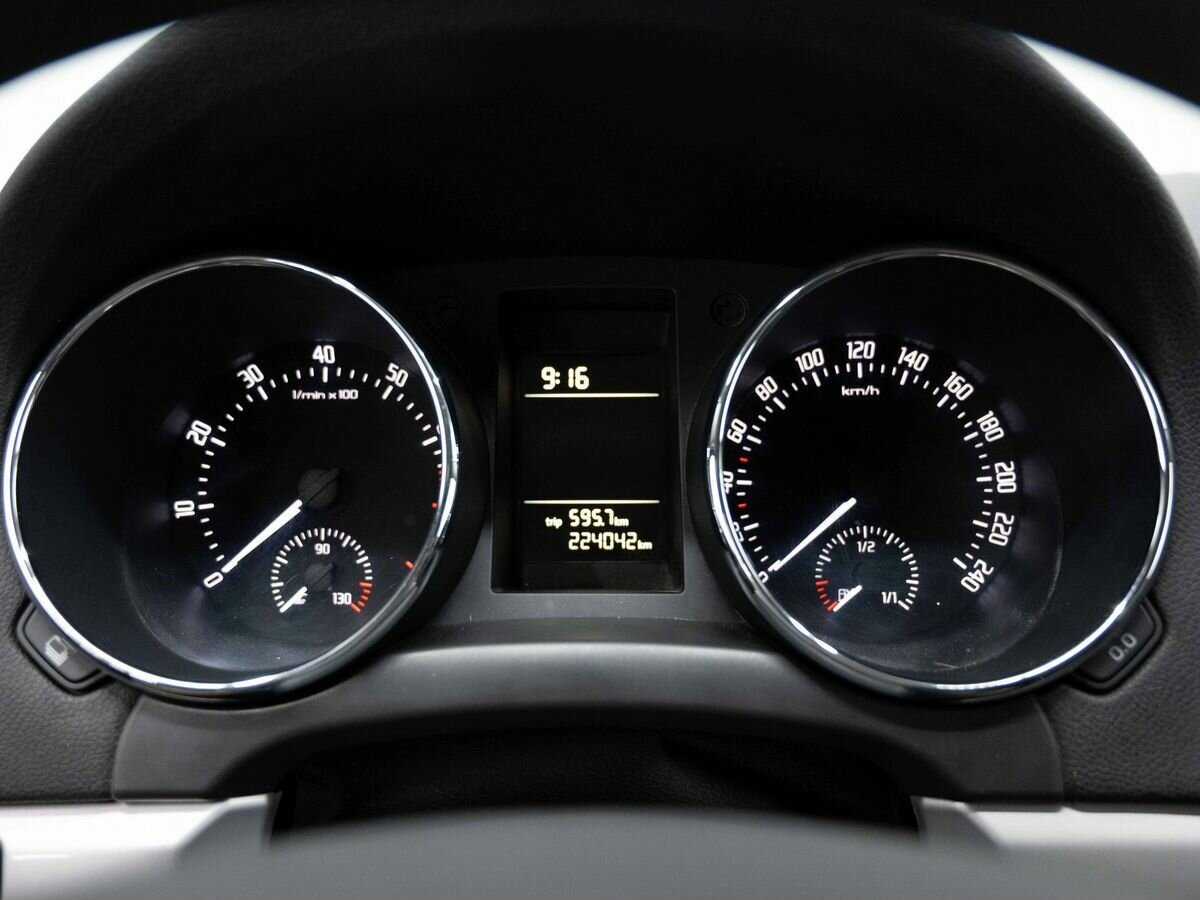 Skoda Yeti с пробегом — 2012 год. Фото: #15