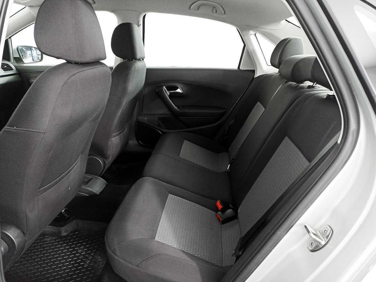 Volkswagen Polo с пробегом — 2014 год. Фото: #7