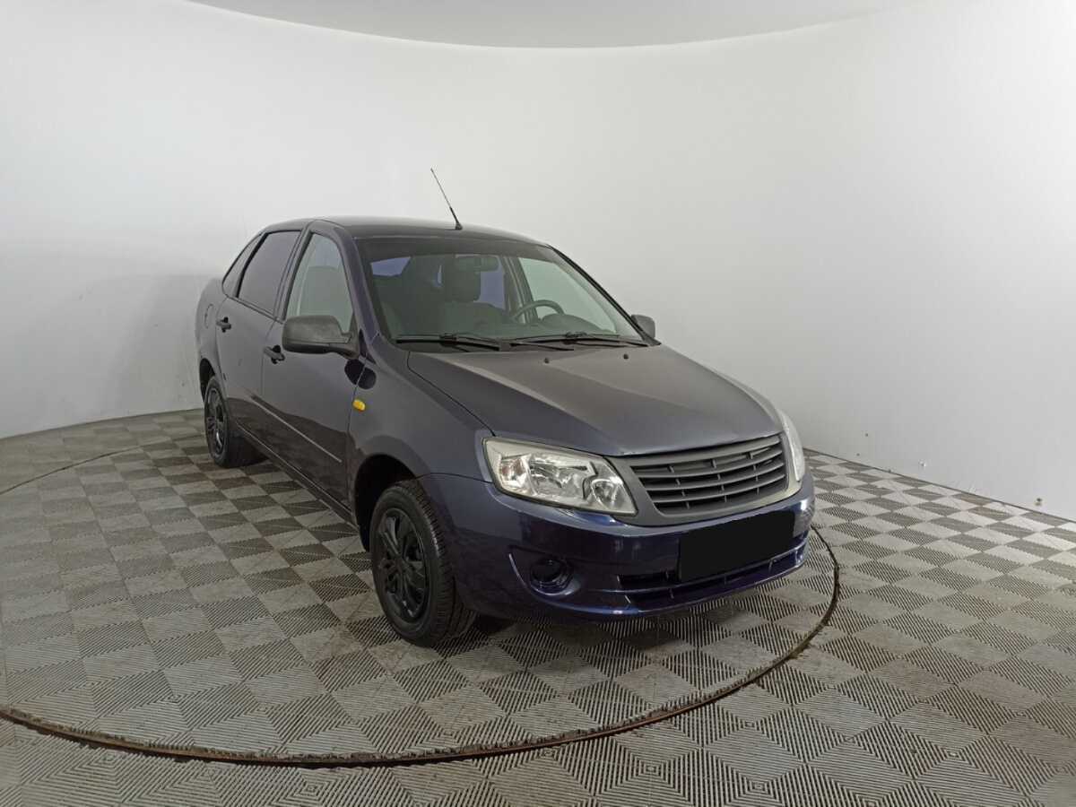 Lada (ВАЗ) Granta с пробегом — 2013 год. Фото: #2