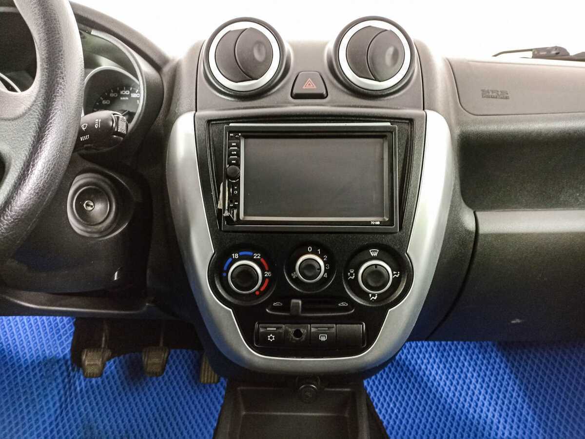 Lada (ВАЗ) Granta с пробегом — 2015 год. Фото: #12