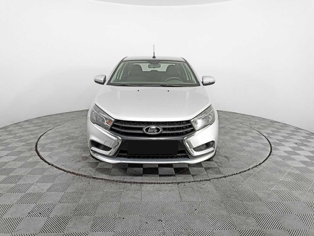 Lada (ВАЗ) Vesta с пробегом — 2017 год. Фото: #1