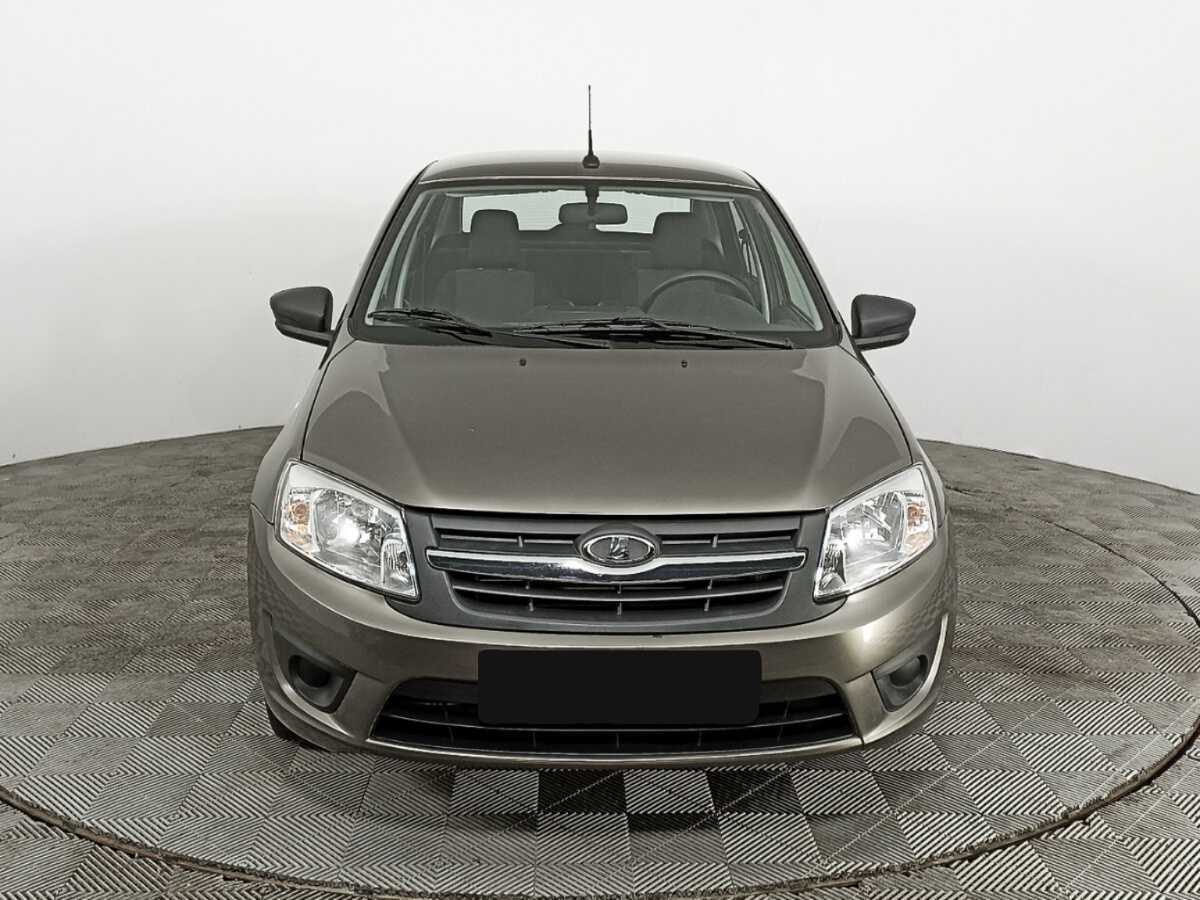 Lada (ВАЗ) Granta с пробегом — 2018 год. Фото: #1