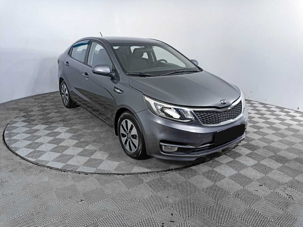 Kia Rio с пробегом — 2015 год. Фото: #2