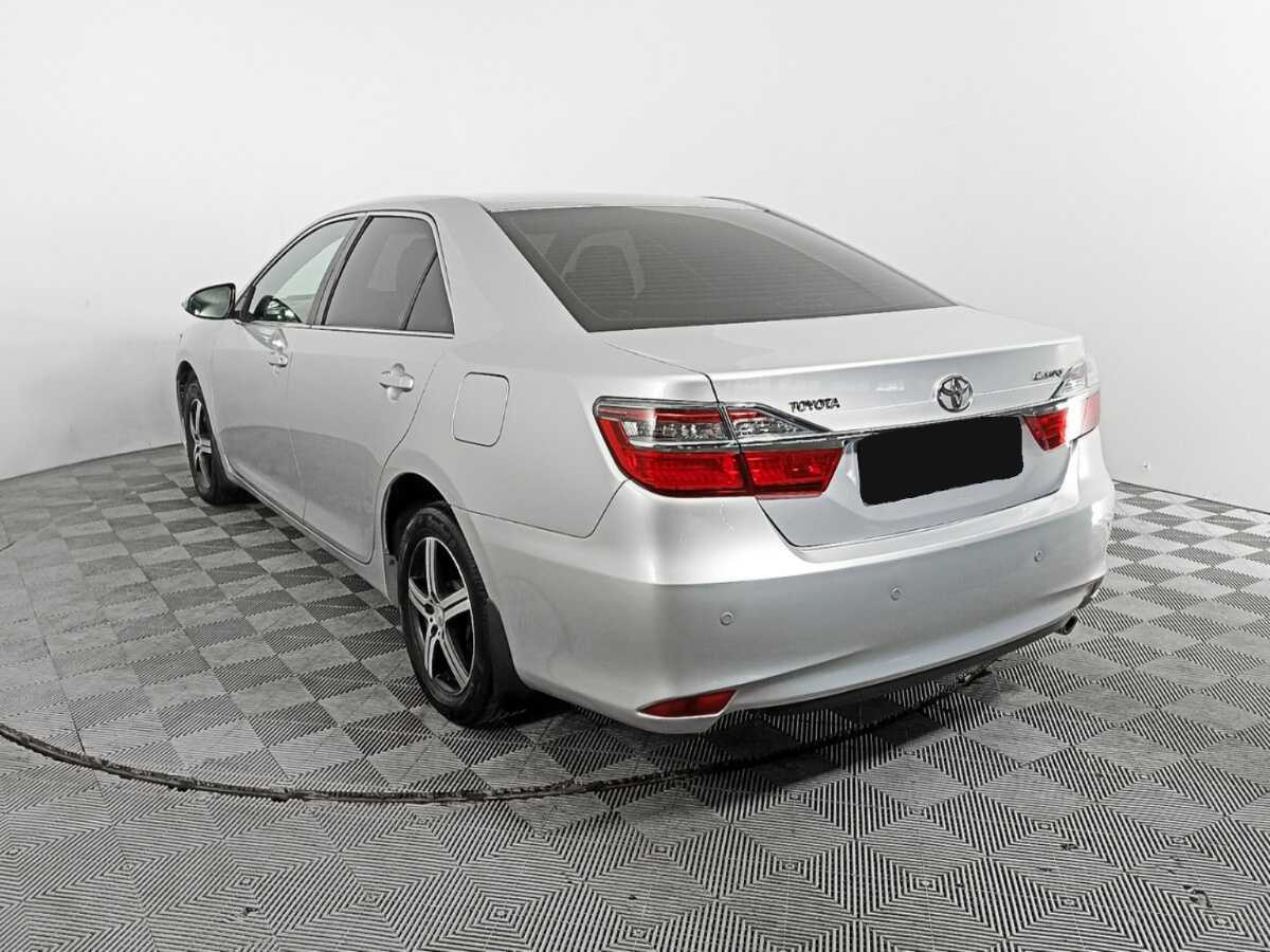 Toyota Camry с пробегом — 2015 год. Фото: #5