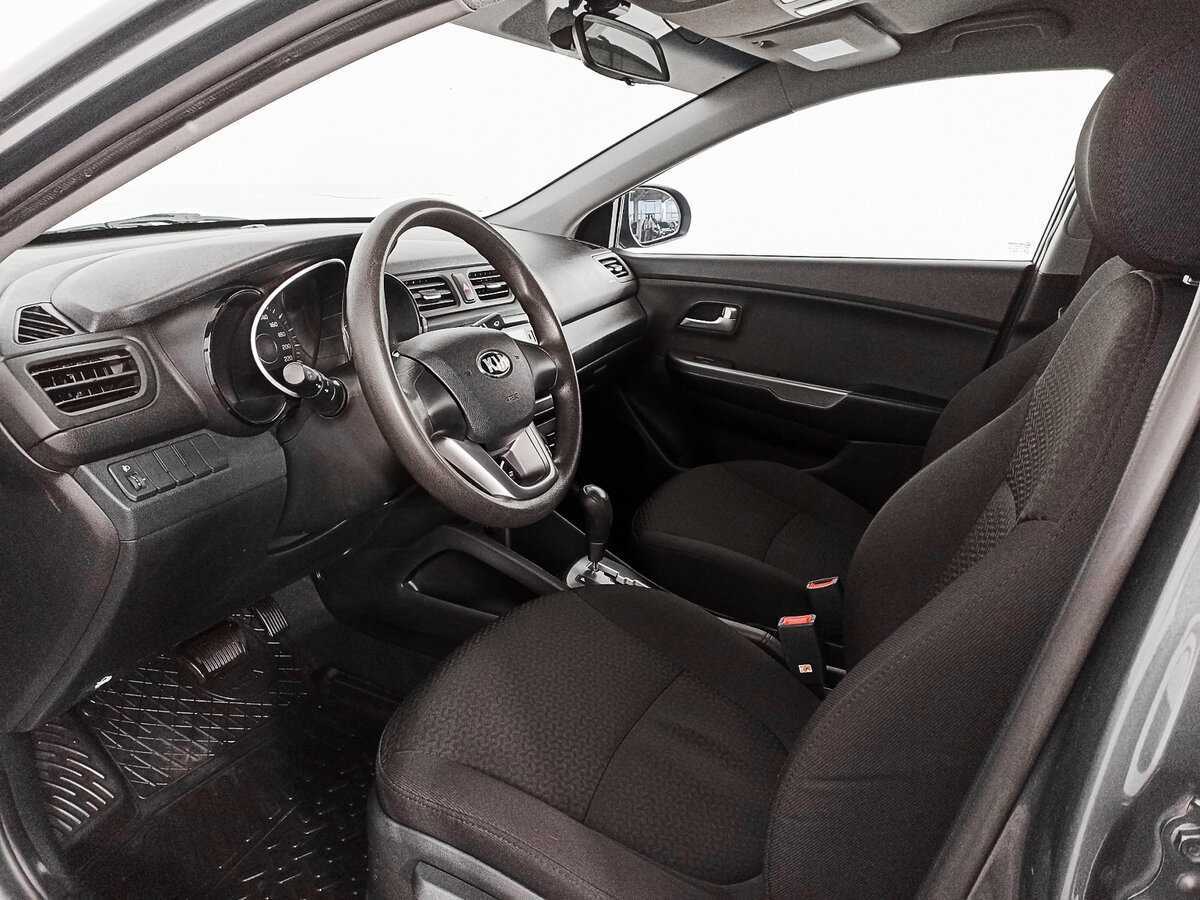 Kia Rio с пробегом — 2013 год. Фото: #10