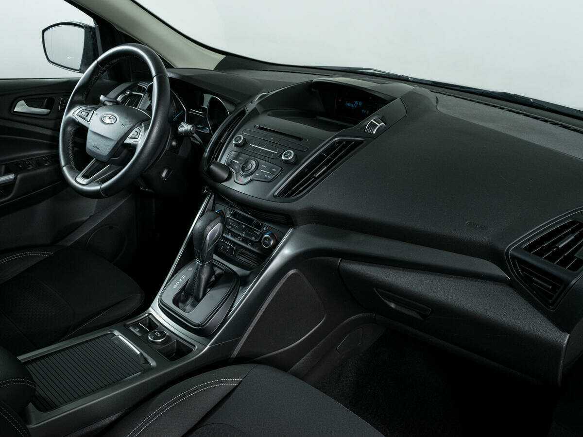 Ford Kuga с пробегом — 2018 год. Фото: #6