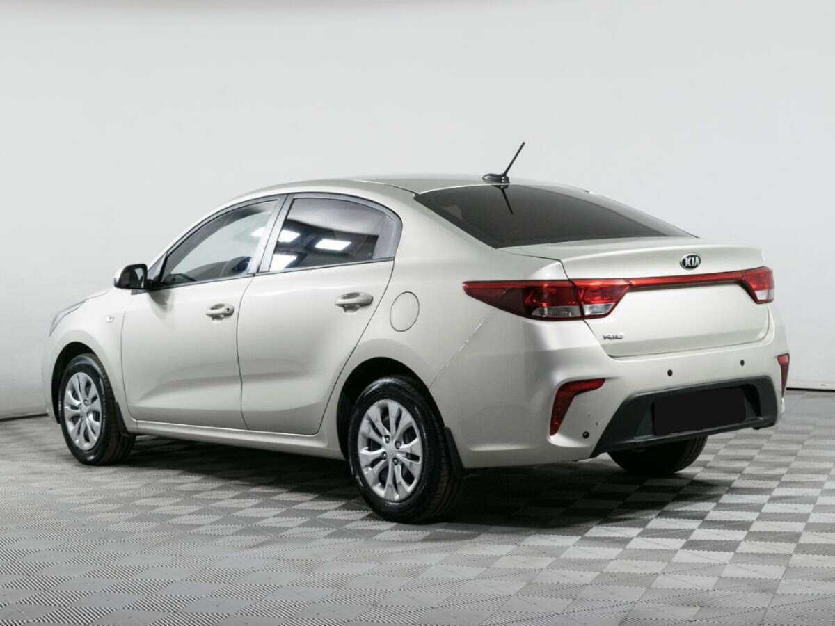 Kia Rio с пробегом — 2017 год. Фото: #6